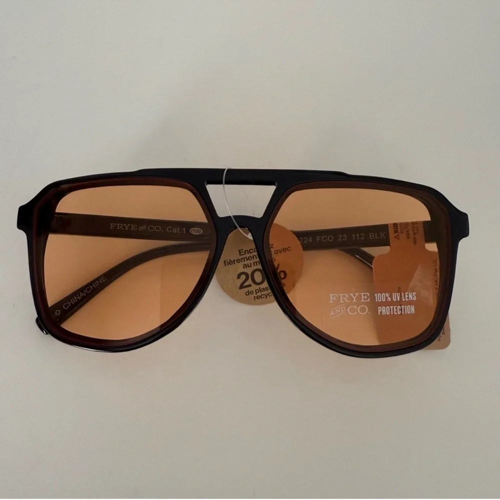 NEW Frye and Co Retro Navigator Aviator Sunglasses